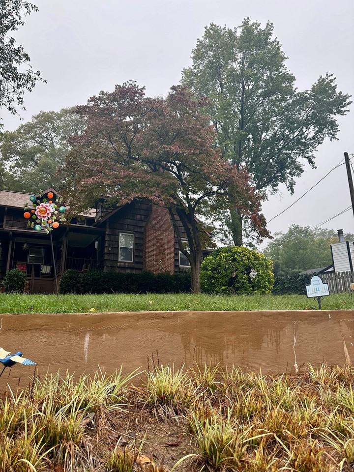 1920 Angelo St - Photo 2 of 13