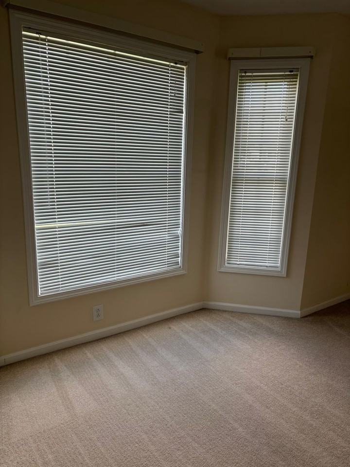 106 Fort Bragg Dr - Photo 3 of 26