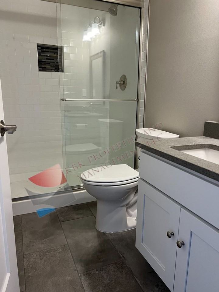 637 Country Club Circle - Photo 7 of 10