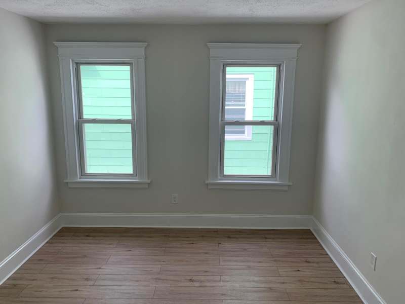 458 Hollister Ave #2ndFL - Photo 5 of 7