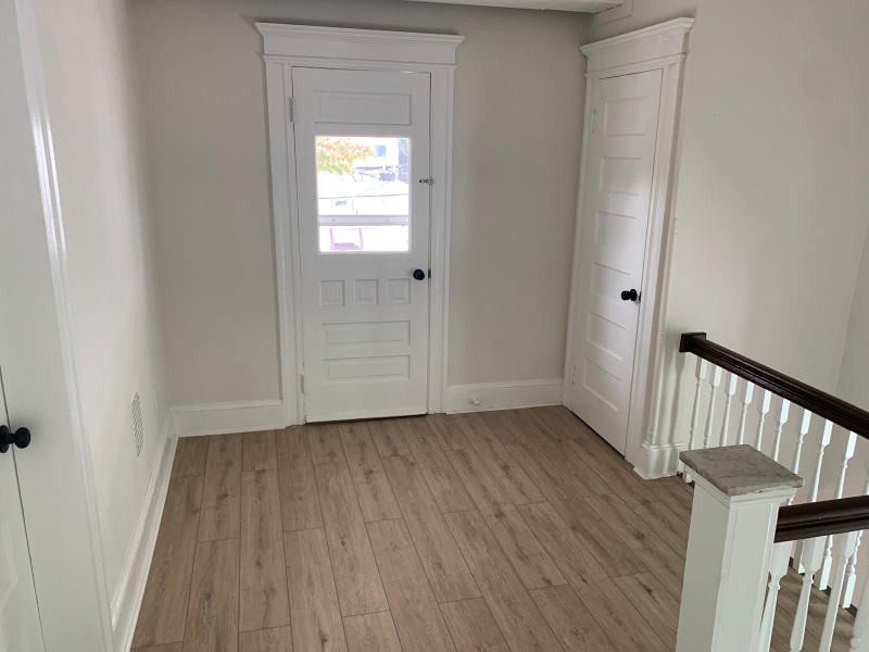 458 Hollister Ave #2ndFL - Photo 6 of 7