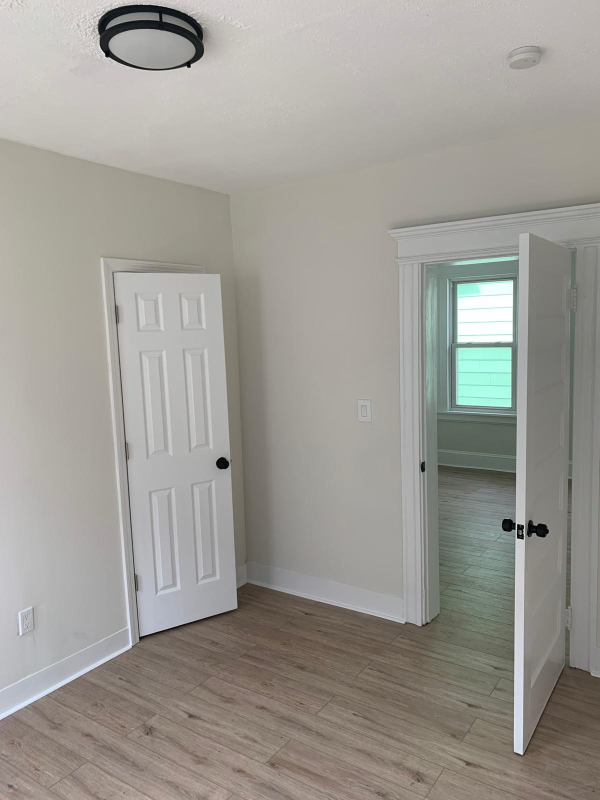 458 Hollister Ave #2ndFL - Photo 7 of 7