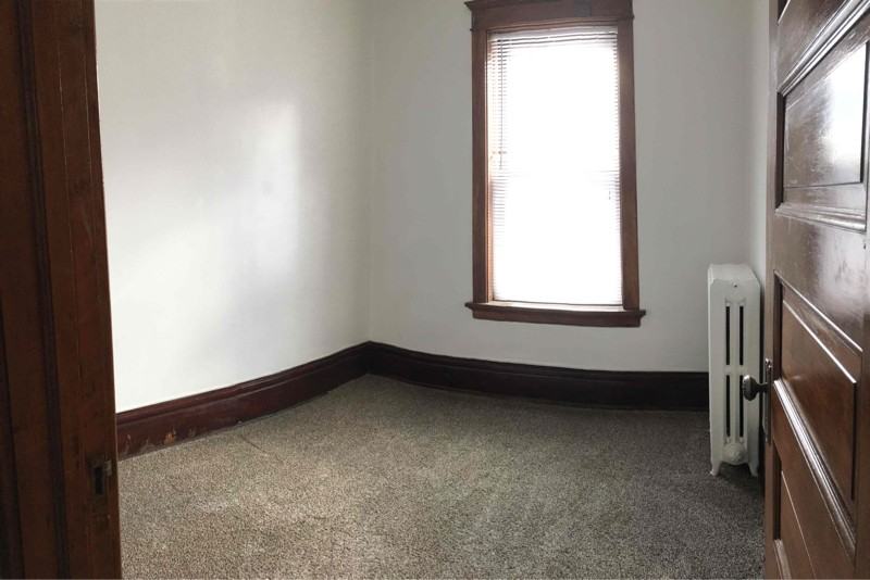 423 N 1st Ave E #423 - Photo 3 of 10