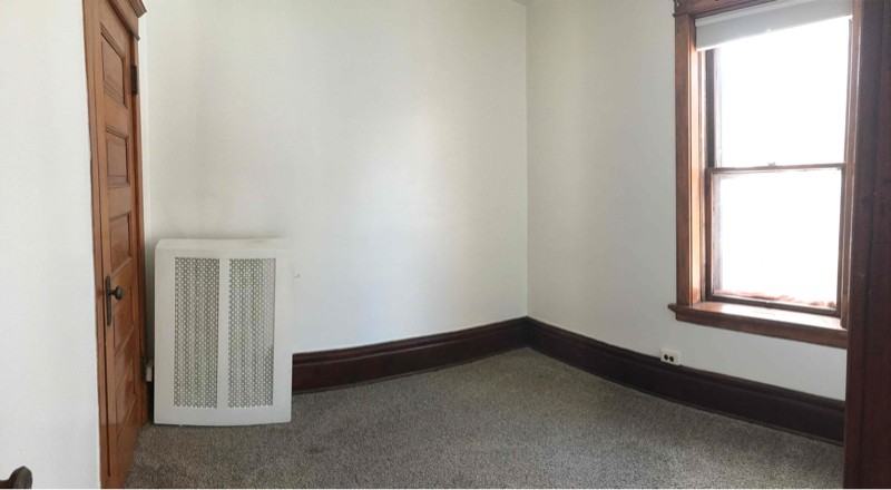 423 N 1st Ave E #423 - Photo 4 of 10