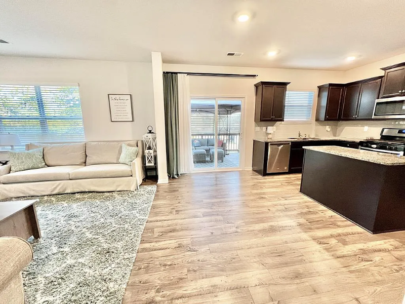 341 Tolbert Dr - Photo 2 of 17