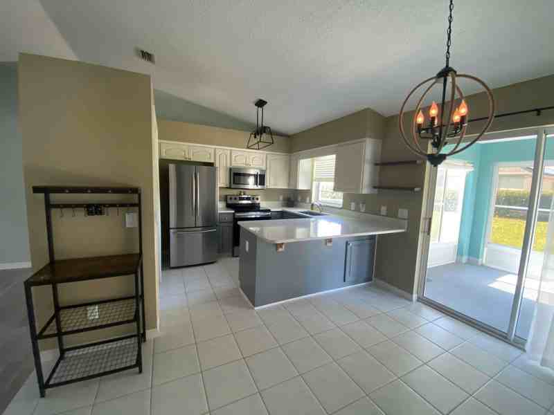 3915 East Lake Todd Drive - Photo 2 of 47