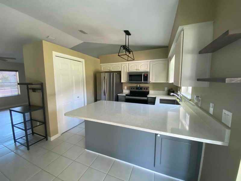 3915 East Lake Todd Drive - Photo 3 of 47