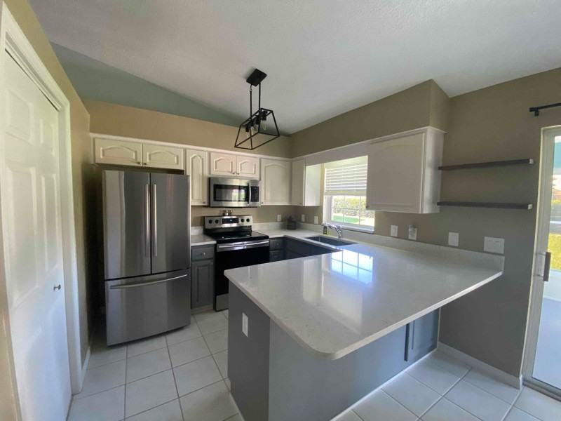 3915 East Lake Todd Drive - Photo 4 of 47