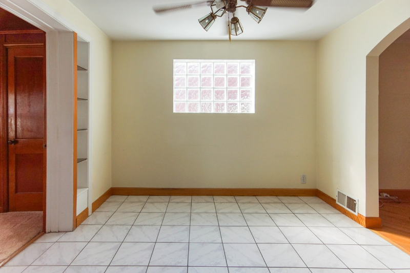 3431 S 58th Ave - Photo 3 of 13