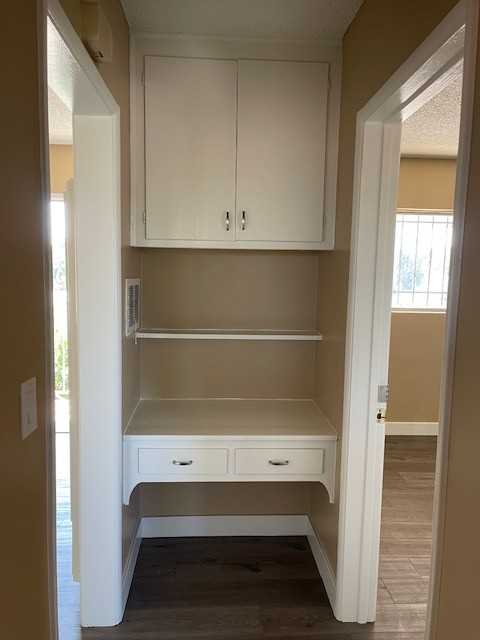 11209 S Budlong Ave #5 - Photo 3 of 5