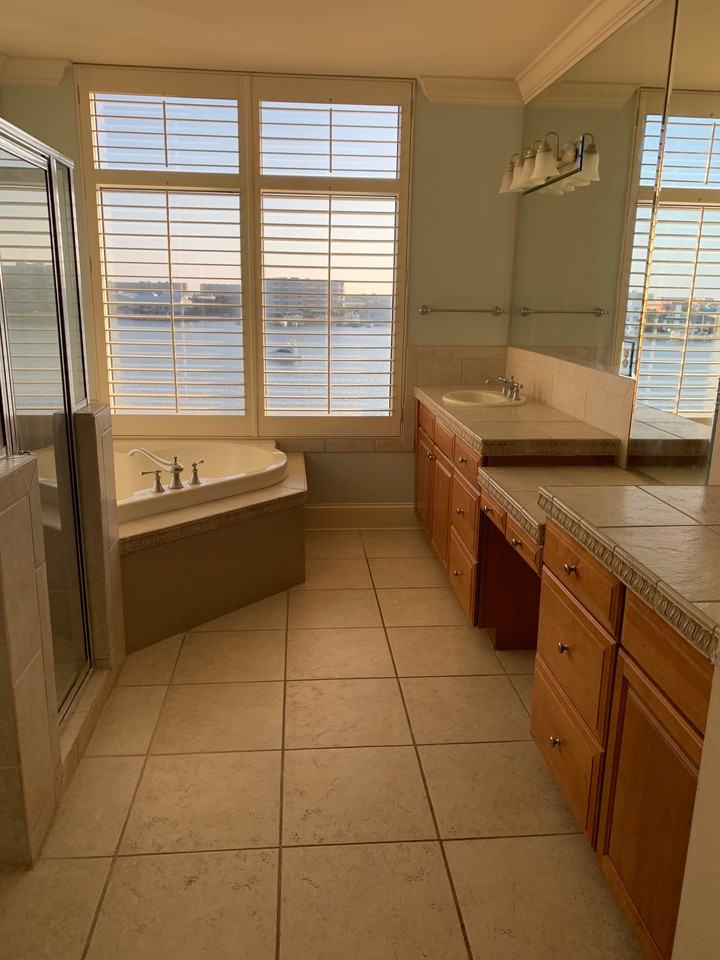 508 Harbor Blvd - Photo 5 of 19