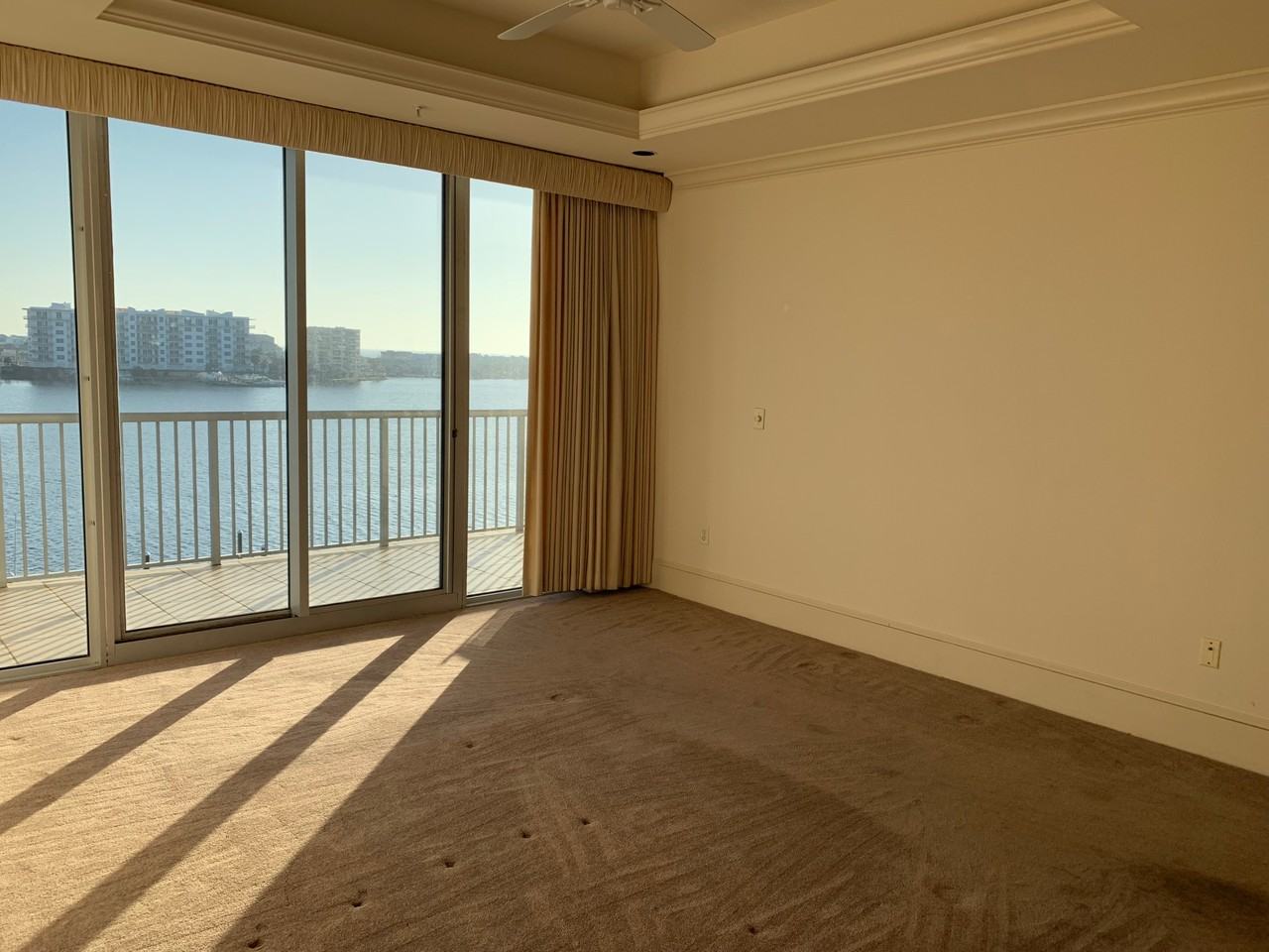 508 Harbor Blvd - Photo 6 of 19