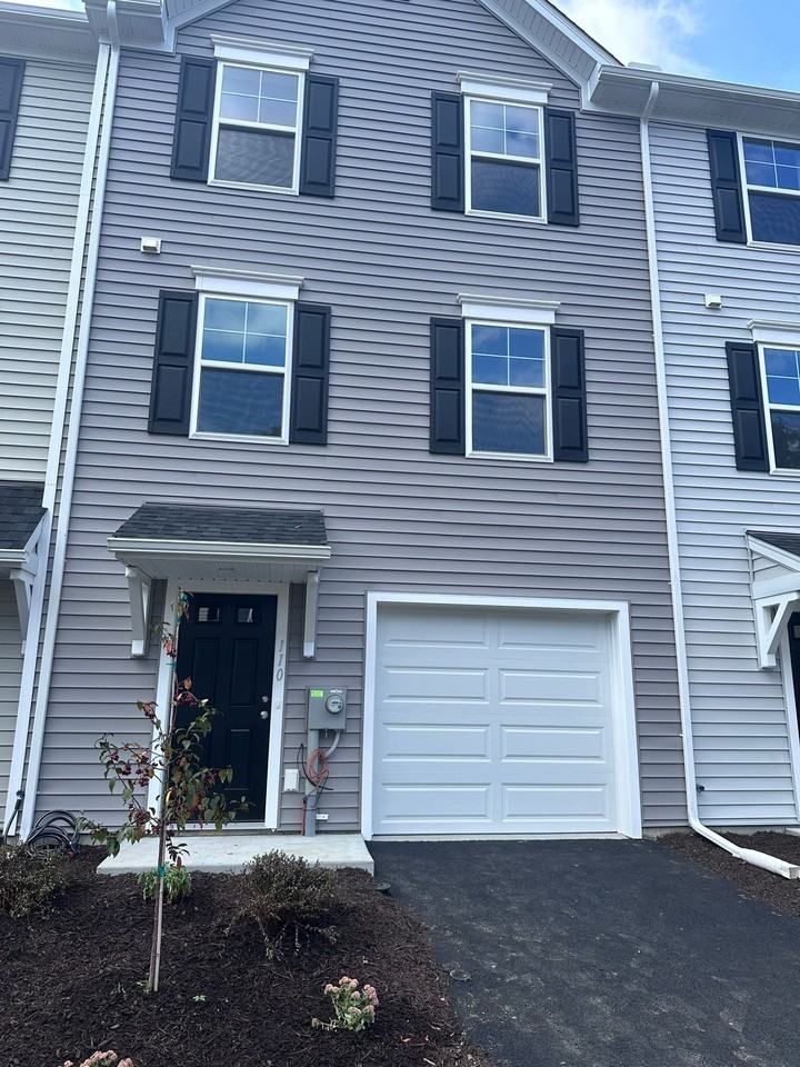 110 Hawley Ct #31 - Photo 2 of 19