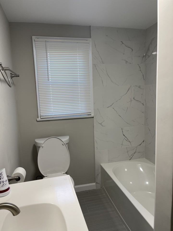 21 Beecher Ave #2 - Photo 4 of 10