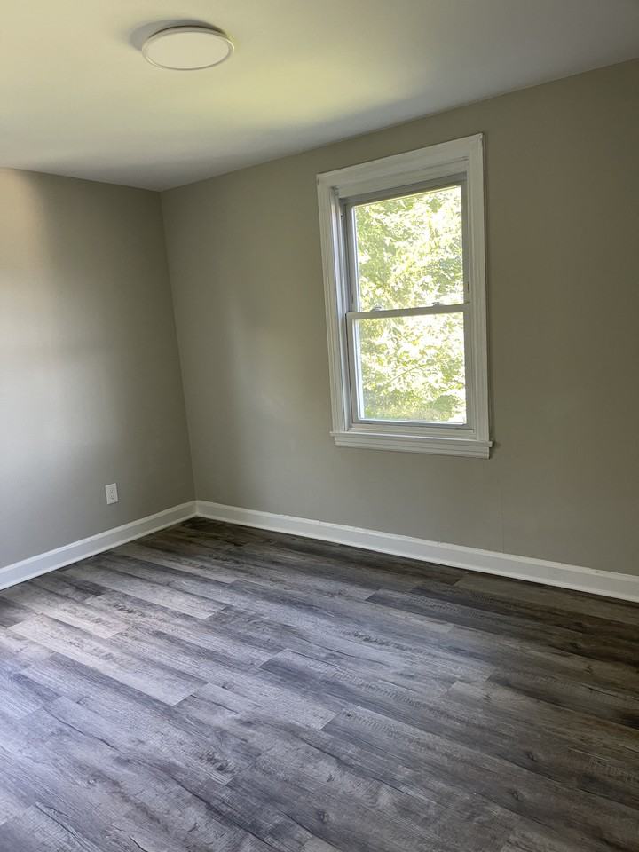 21 Beecher Ave #2 - Photo 7 of 10