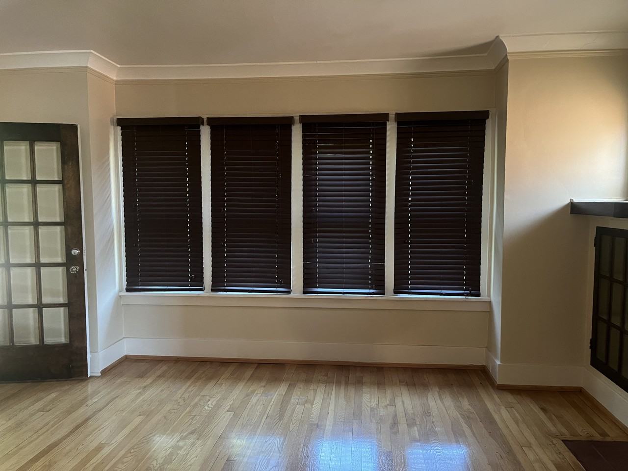 1025 Maryland St - Photo 2 of 12