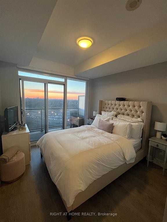 56 Annie Craig Drive #31 - Photo 3 of 7