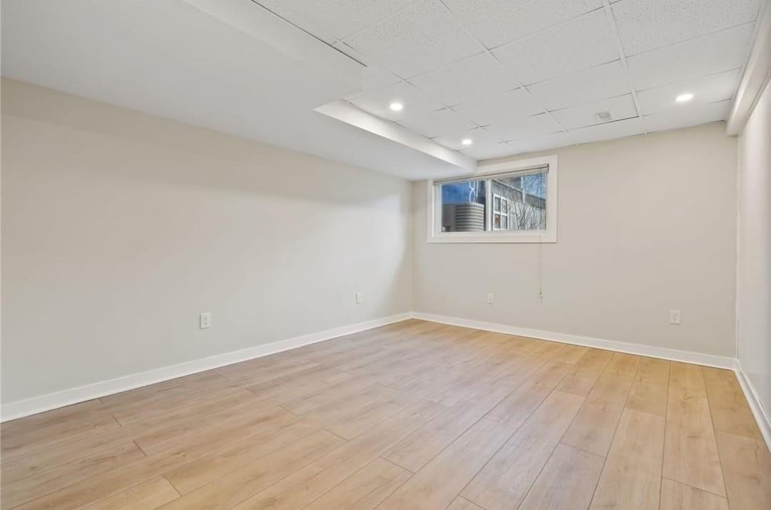 39 Greystone Crescent #2 - Photo 2 of 6