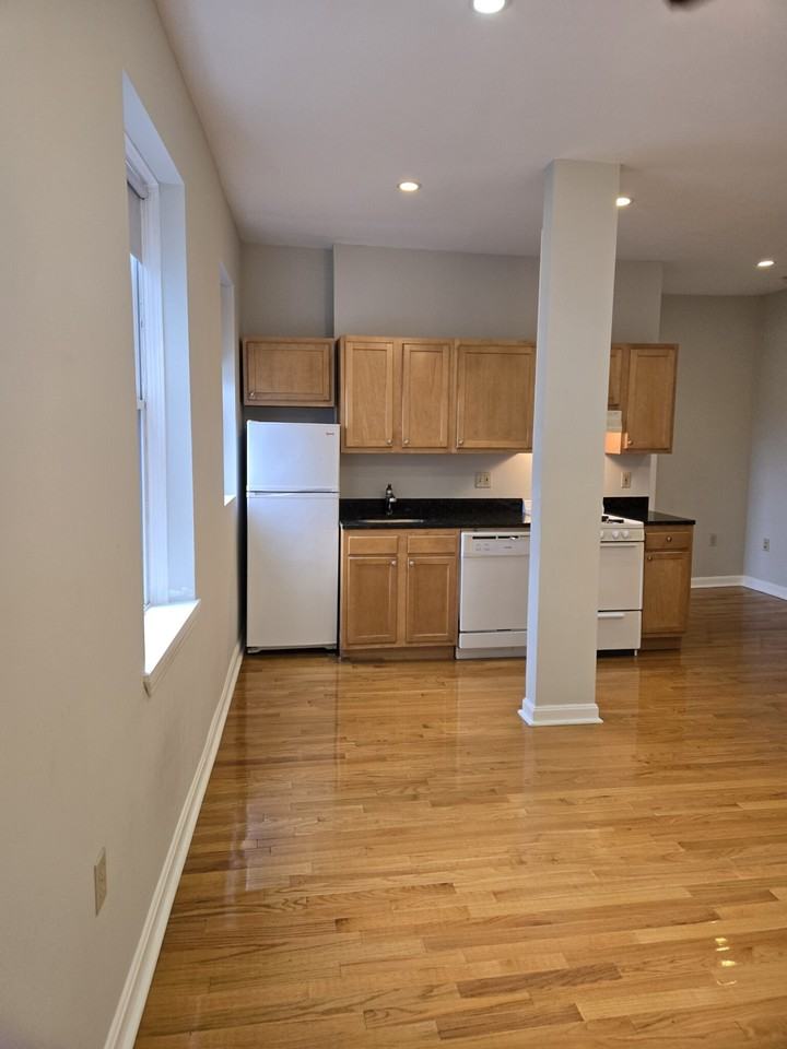 1189 Commonwealth Ave #9 - Photo 4 of 15