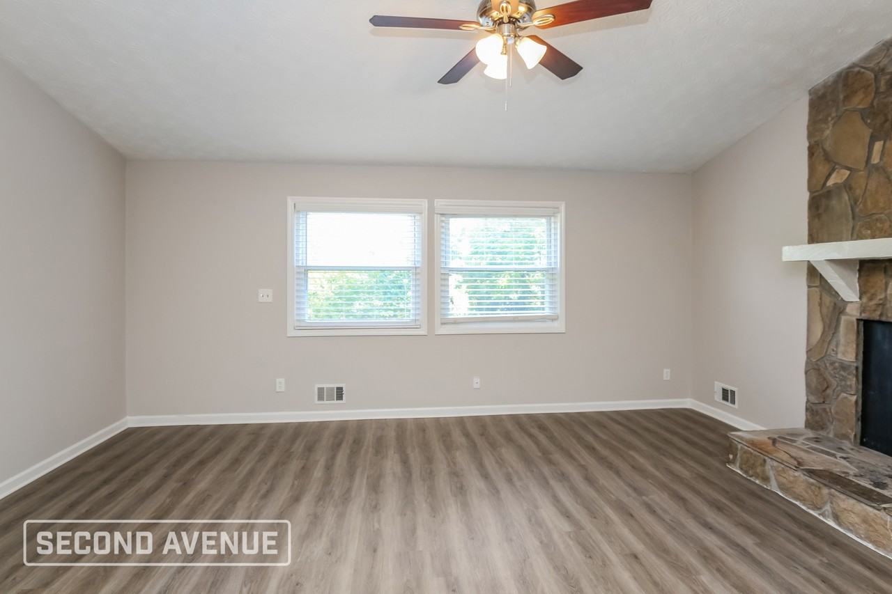 6290 Silver Spur Dr - Photo 7 of 30