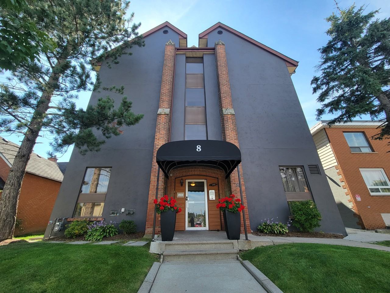 Embassy Apartments - Photo 3 of 11