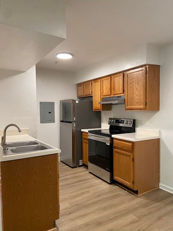 Acorn Grove Apartment Homes - Photo 7 of 19