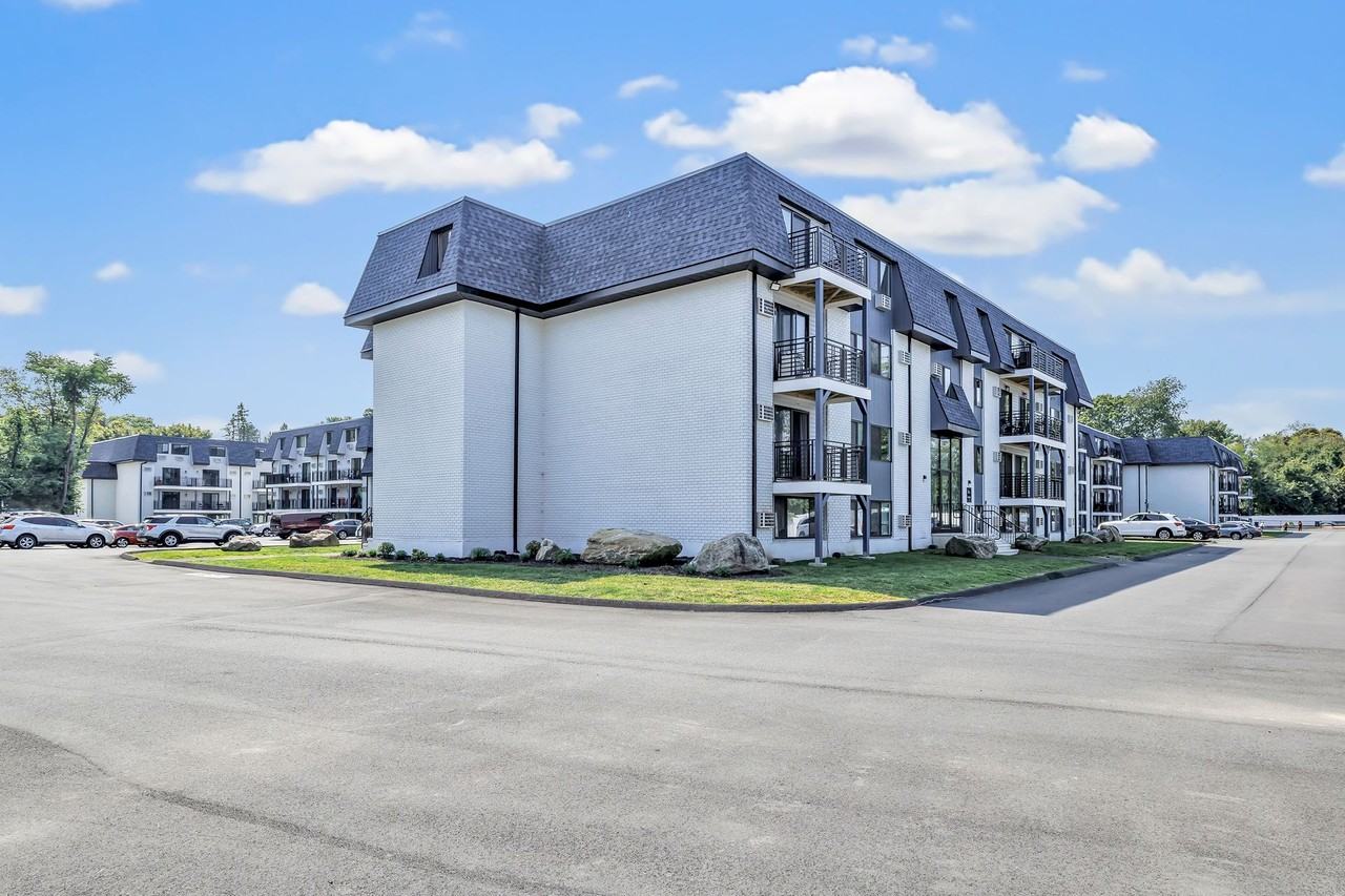 Villa Square LLC - Photo 7 of 45