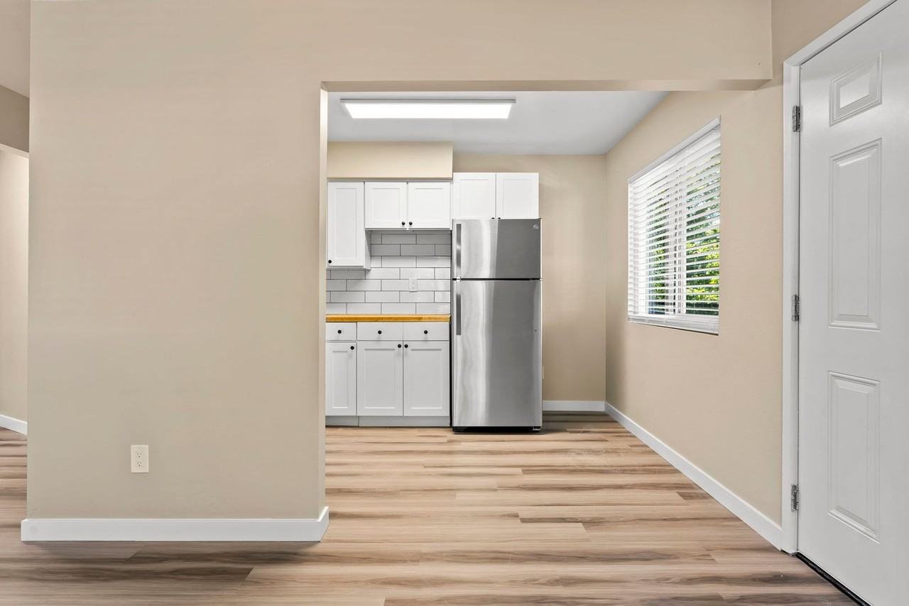 Gardner Street - Photo 2 of 11