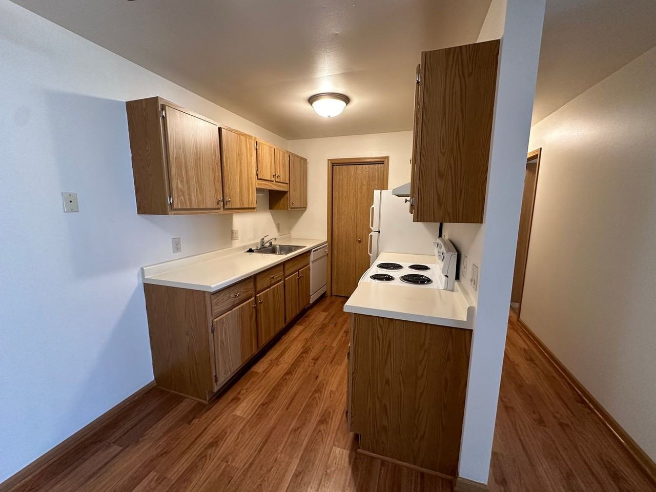 Roosevelt Gardens - Photo 7 of 15