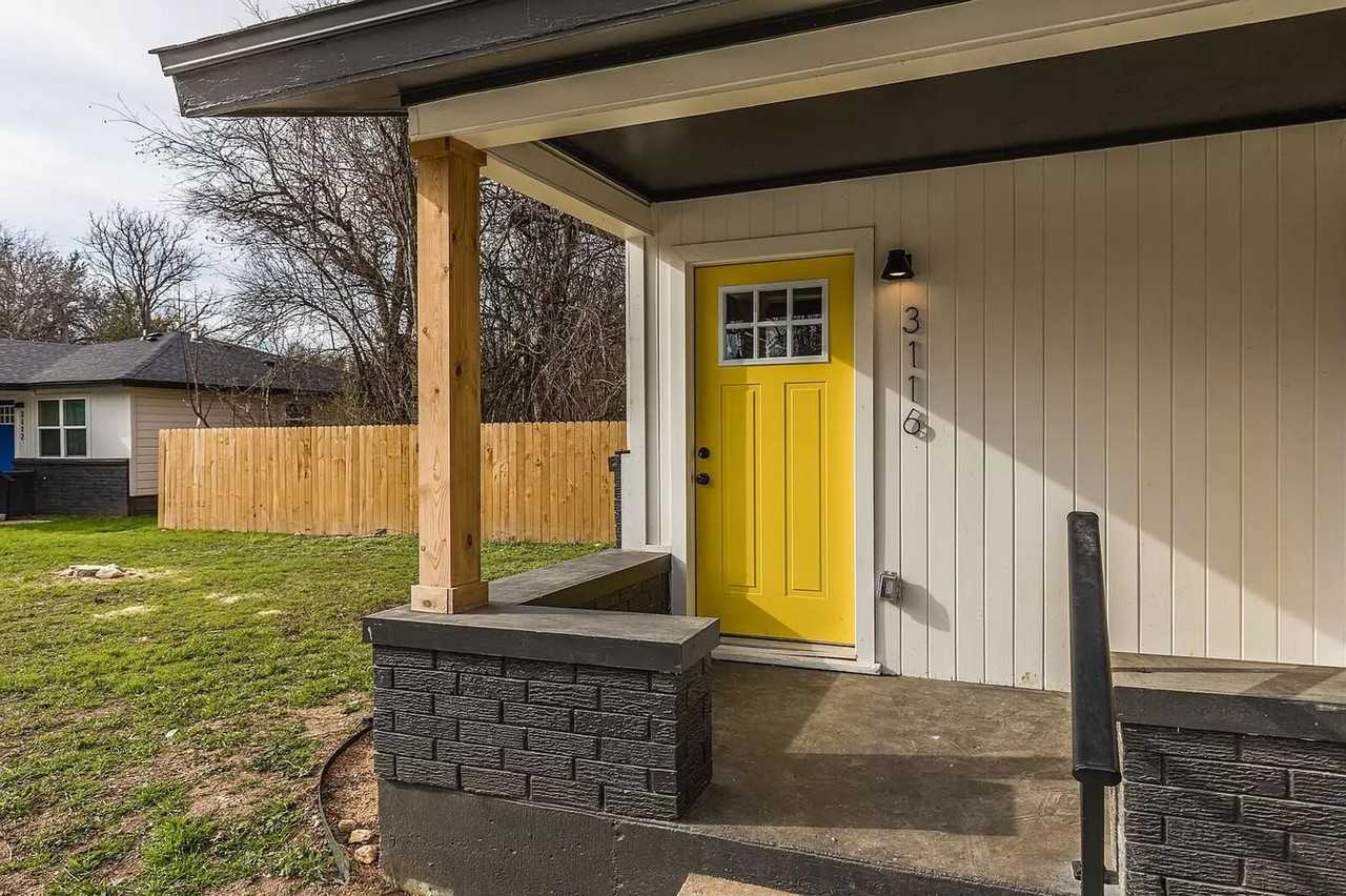 Cross Circle Duplexes - Photo 6 of 13