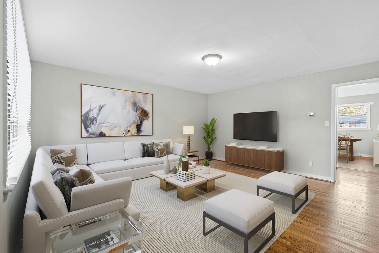 SH302-Chamberlain Oaks Apartments (CHO) - Photo 2 of 18