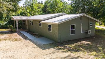 featured image of 5810 Se Campbell Rd