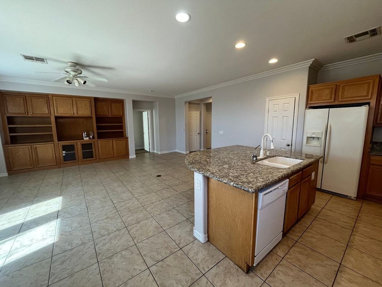 7521 Port Orchard Ave - Photo 6 of 36