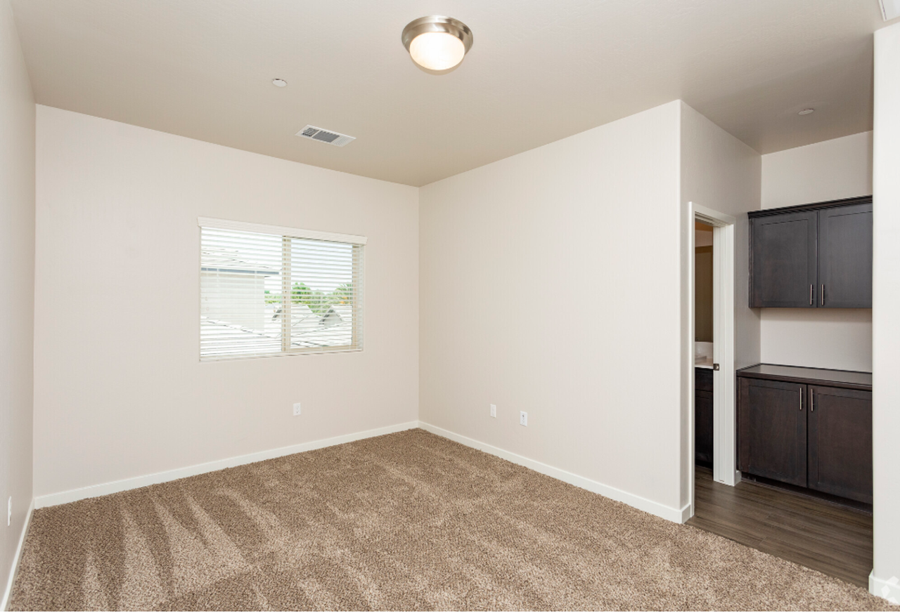 128 - MASTERPIECE PARKE, LLC - Photo 5 of 9