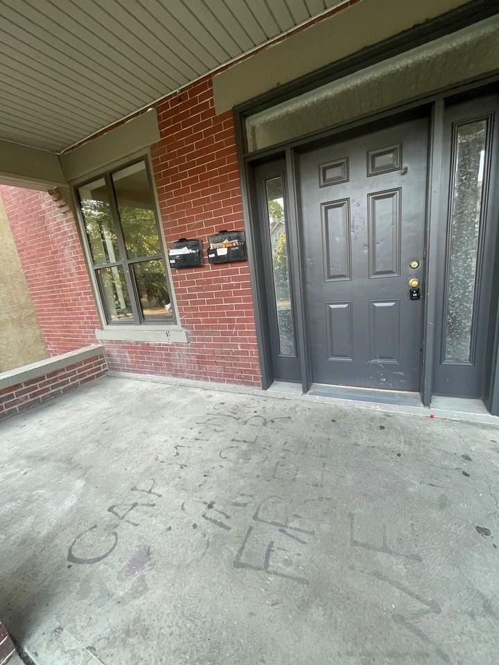 (34) 194 E. 14th Avenue - Photo 2 of 50