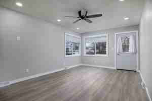 featured image of 927 Park Ave W