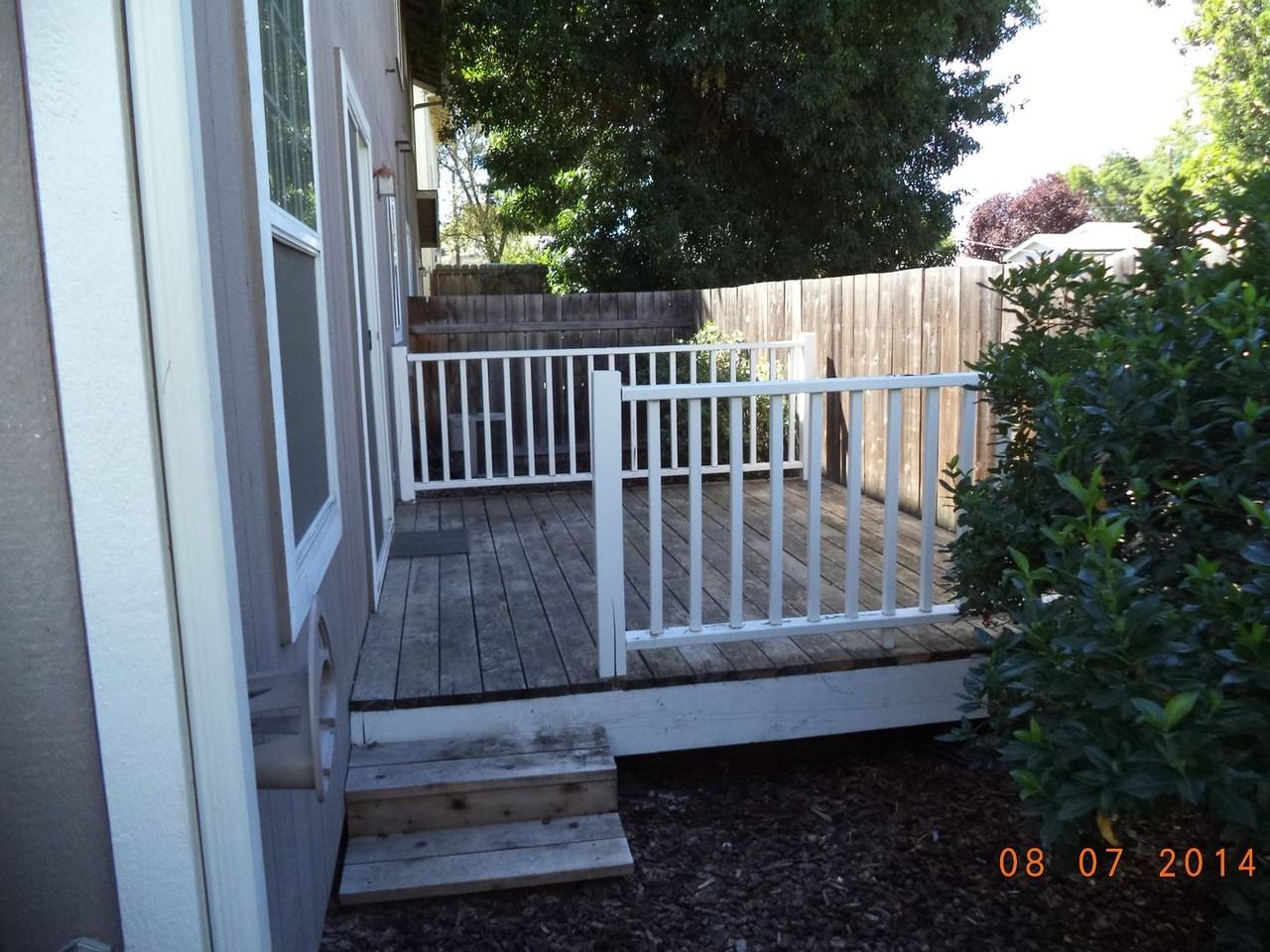 619 Shadow Way - Photo 2 of 23