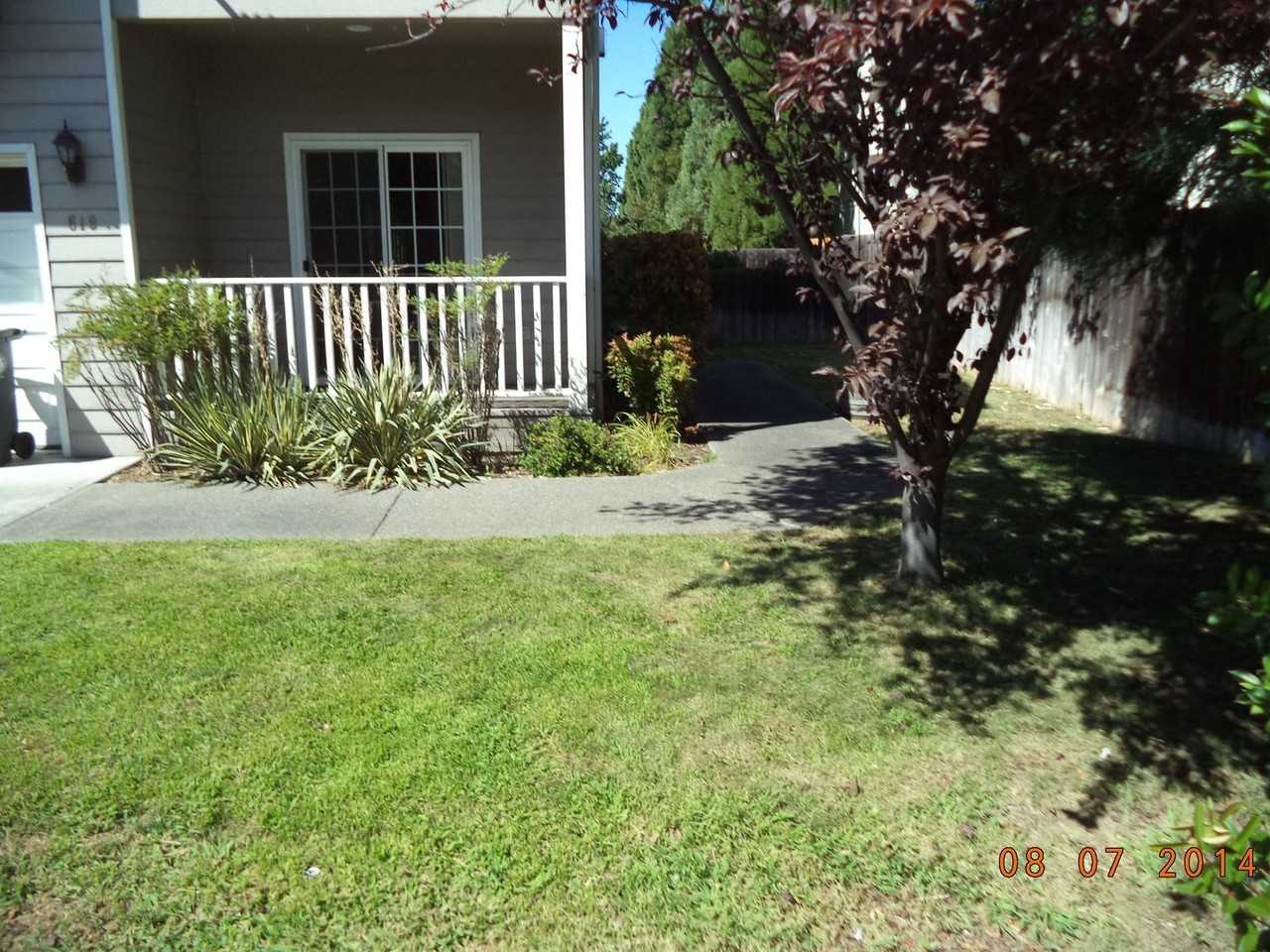 619 Shadow Way - Photo 4 of 23