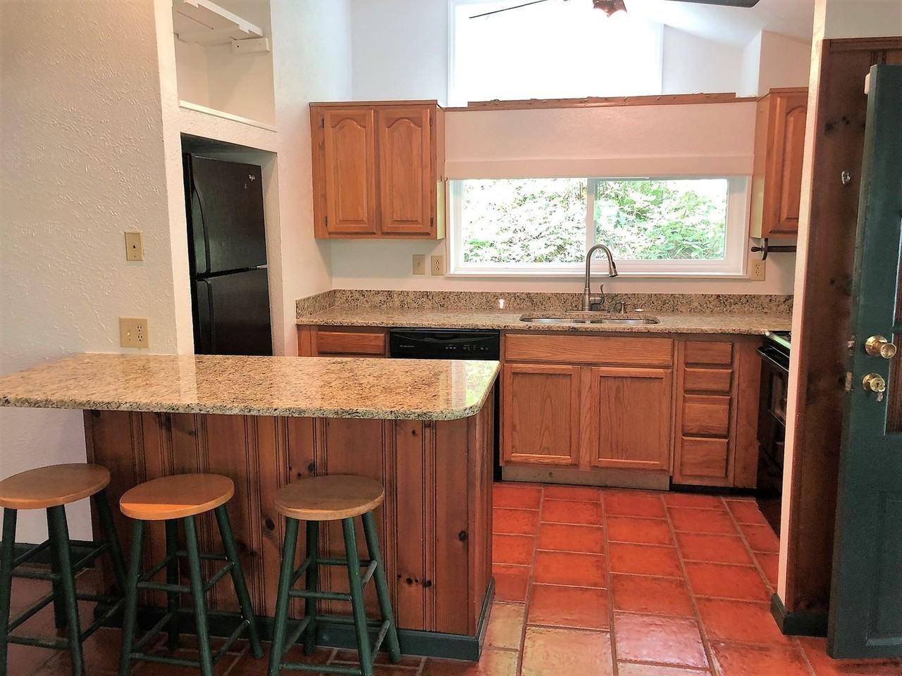 1251 Den Hill Rd - Photo 3 of 28