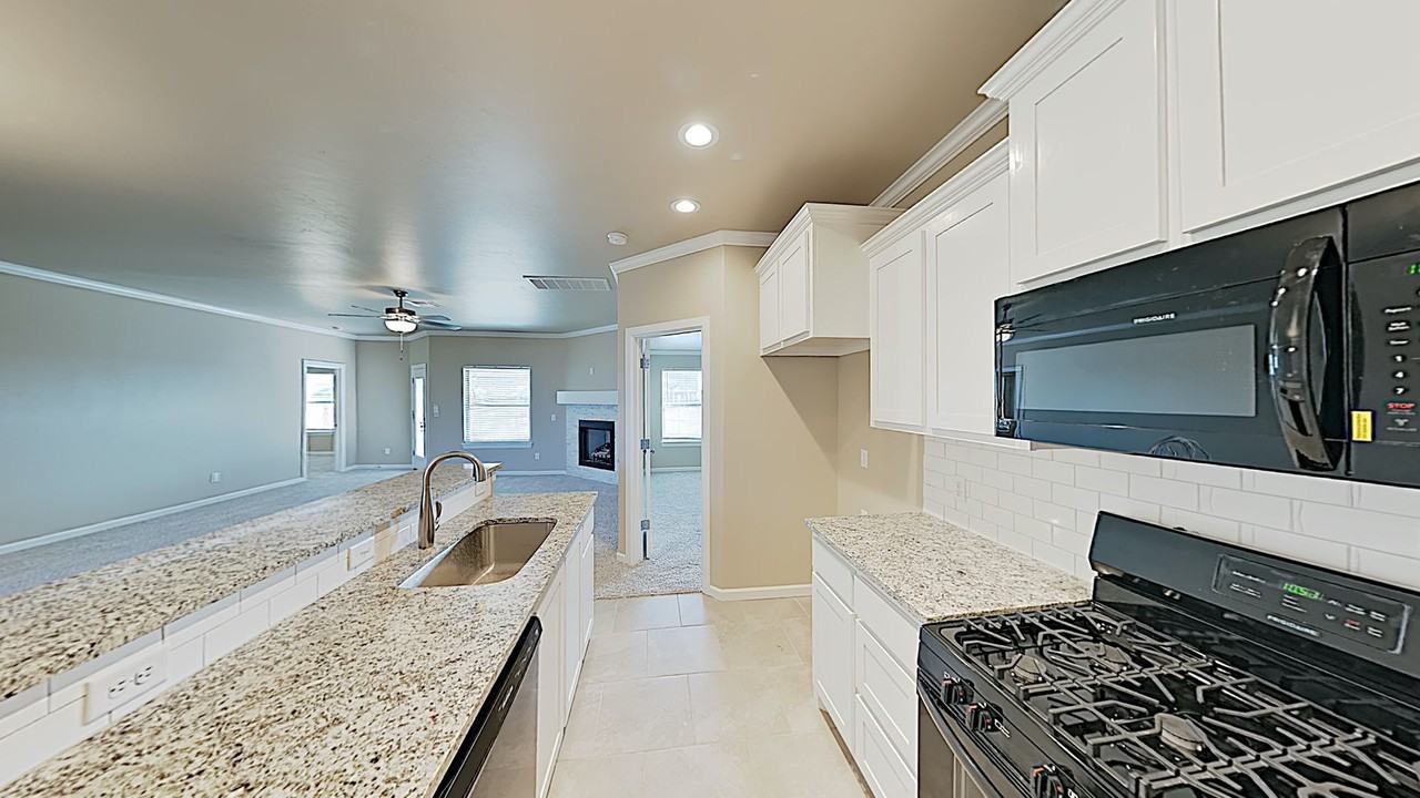10704 Mountain Fork Dr - Photo 7 of 19