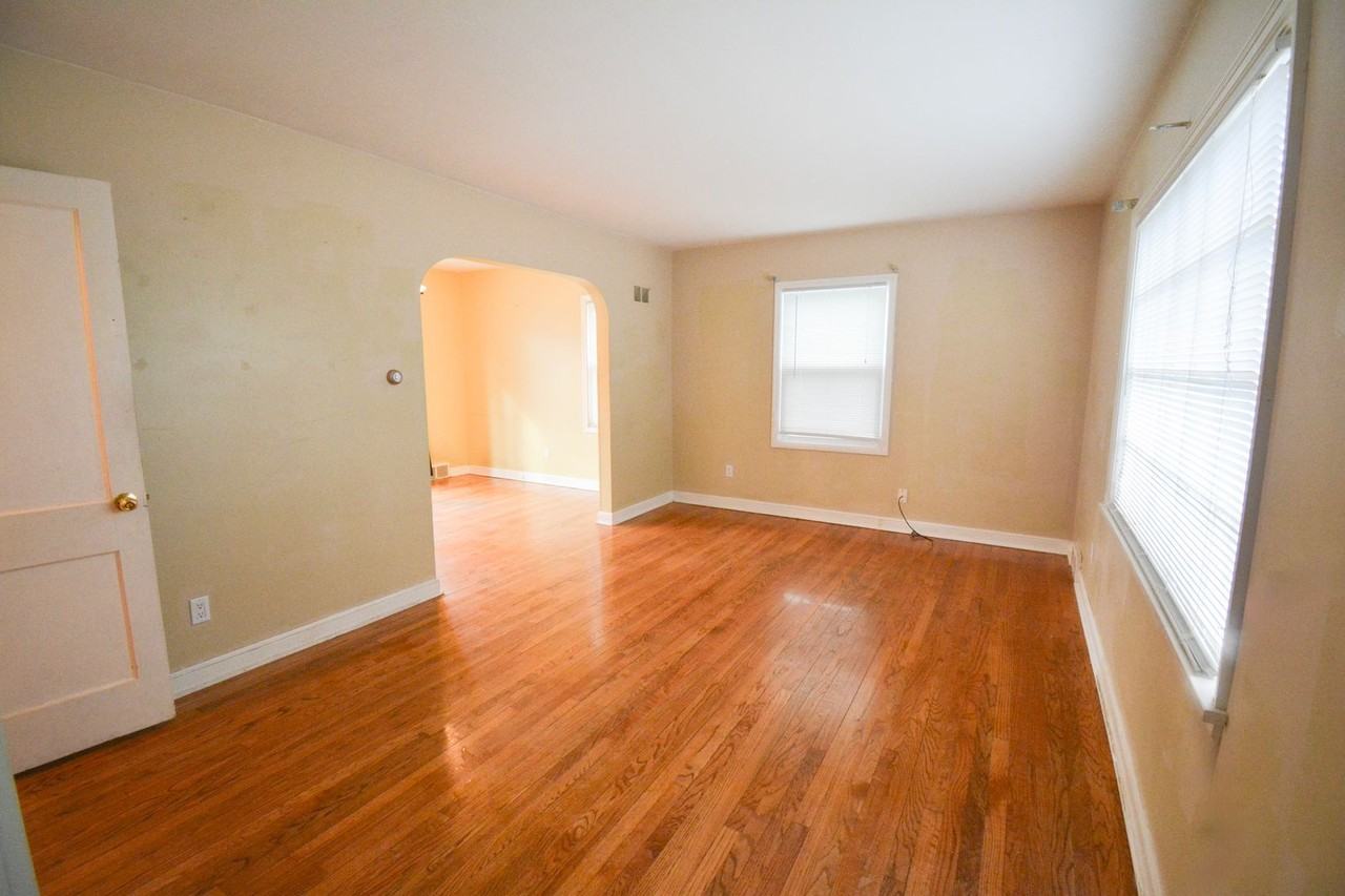 1418 3 1/2 St Se - Photo 2 of 17
