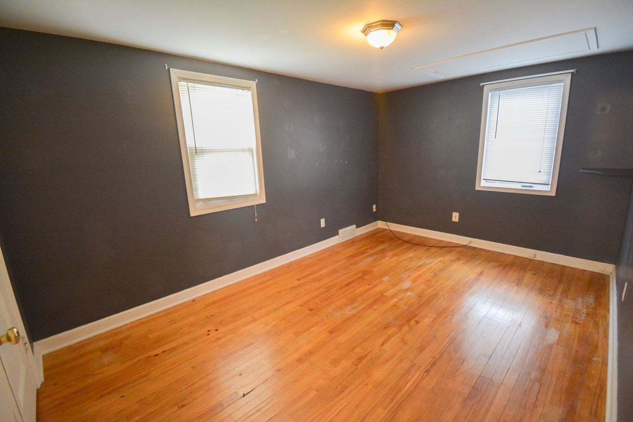 1418 3 1/2 St Se - Photo 7 of 17