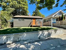 3914 Se 13th Ave - Photo 1 of 1