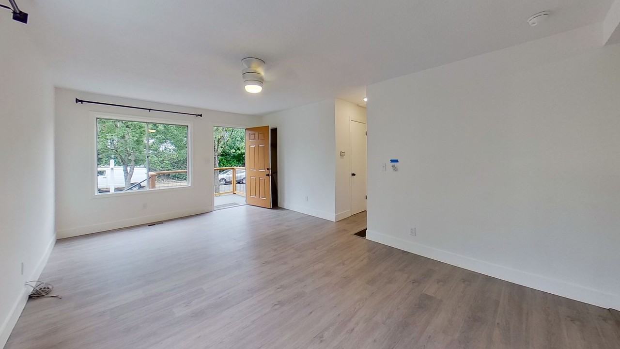 3914 Se 13th Ave - Photo 3 of 27