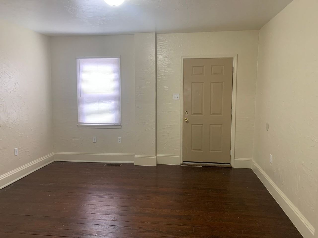 362 W Gas Ave - Photo 3 of 22