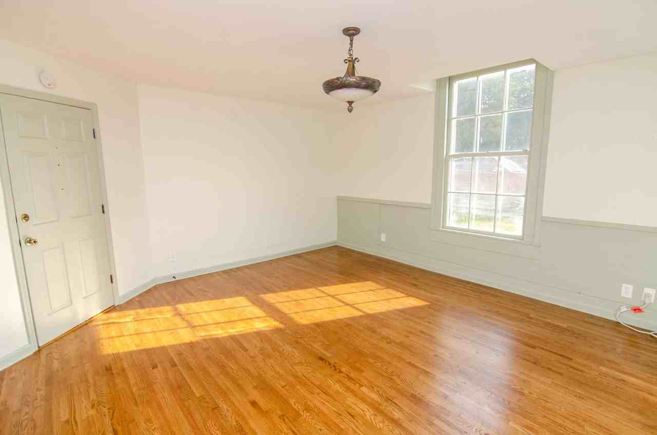 3723 Jim Warren Rd - Photo 3 of 10