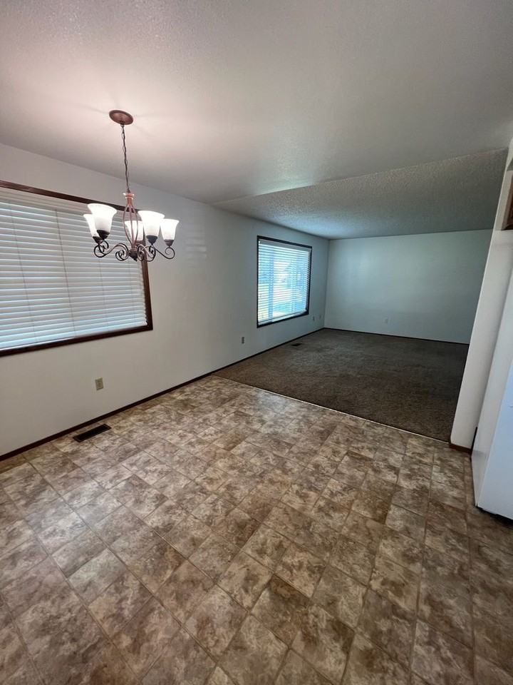 507 Forest Cir #D - Photo 3 of 15