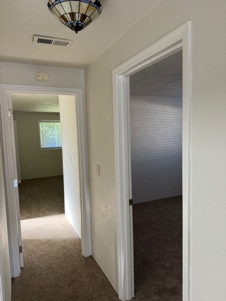 1726 Dove Ln - Photo 6 of 25