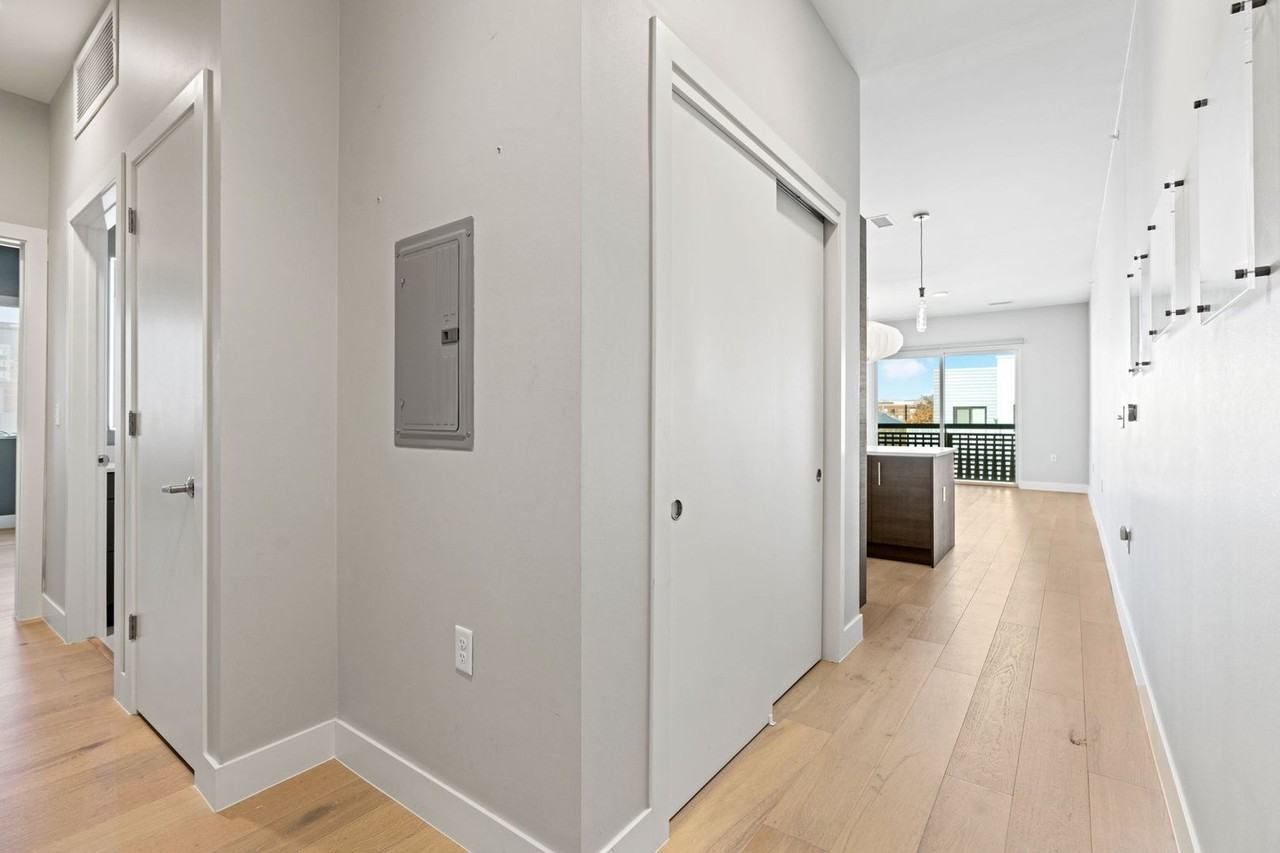 2525 Arapahoe St #301 - Photo 4 of 31