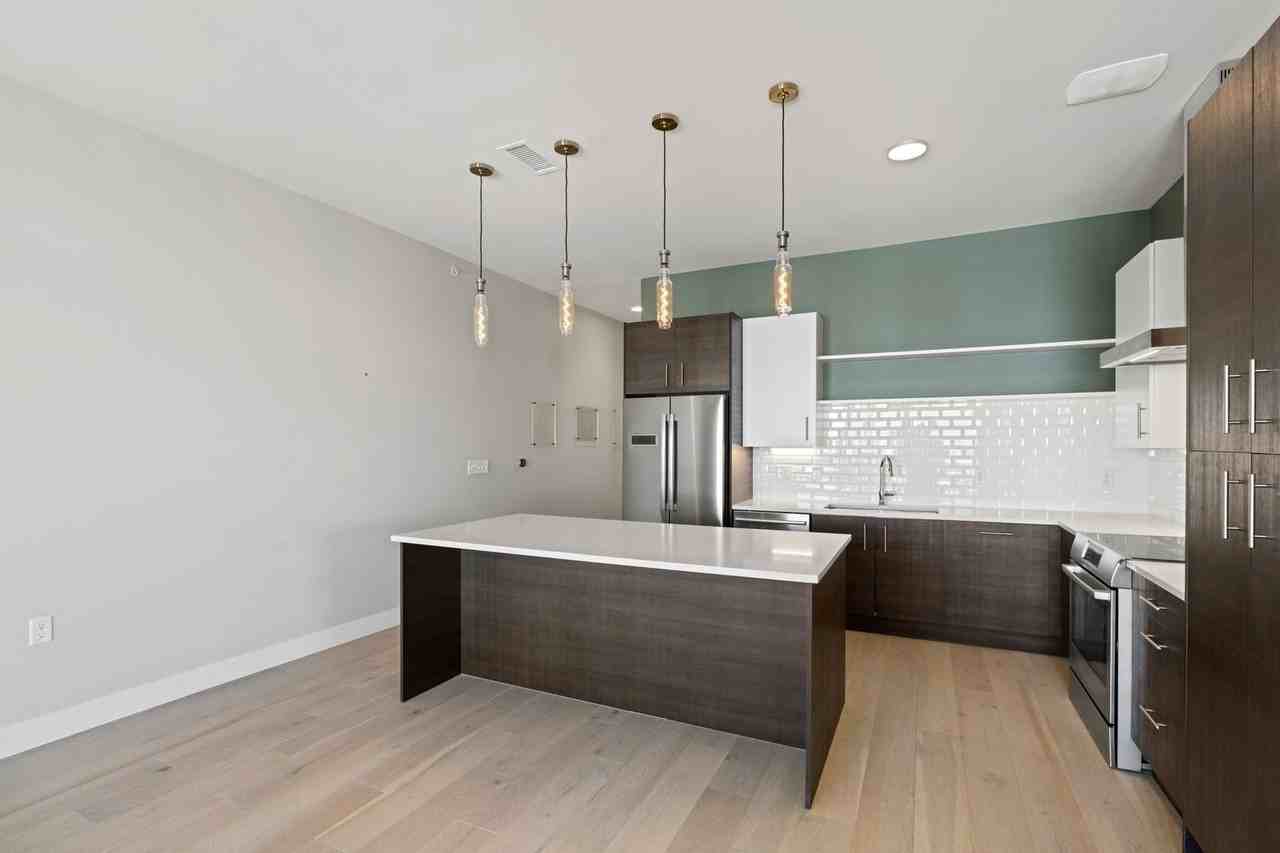 2525 Arapahoe St #301 - Photo 7 of 31